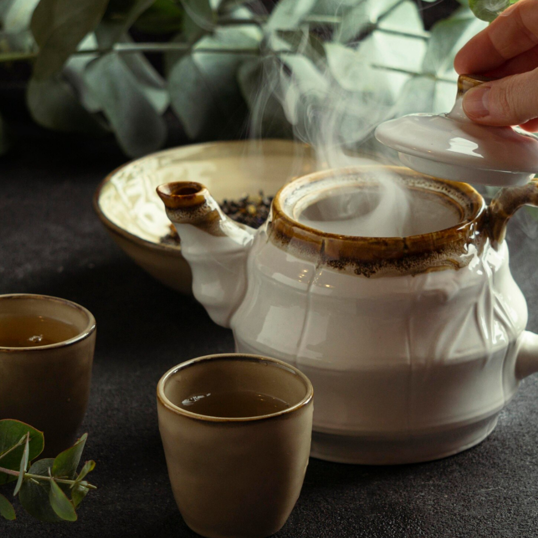 Sztuka parzenia herbaty: jak wydobyć najlepszy smak?