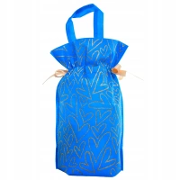 Pakado niebieski worek prezentowy w serca 22x32 cm